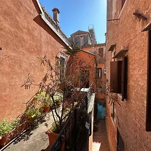  Apartment Terrace Italy
