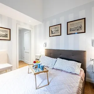 Apartment Elegante Casa Ai Piedi Di Piazzale Michelangelo